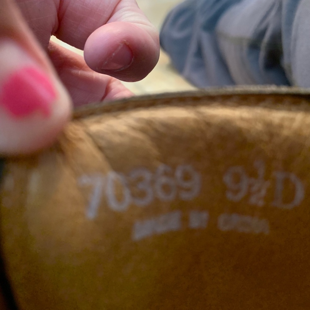 Vibram Men’s Leather Dress Shoes - Picture 5 of 8